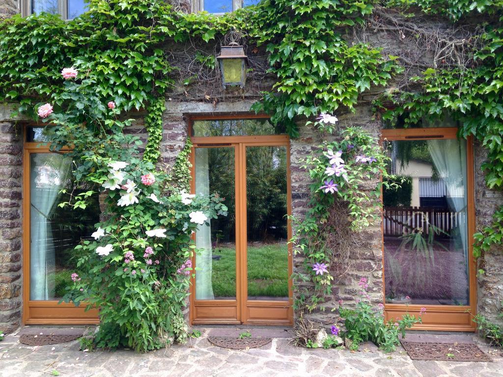 Gite Du Charme En Broceliande Mauron Exterior photo